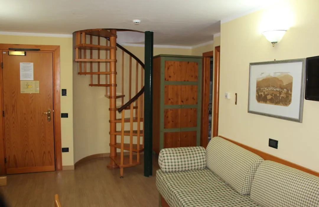 Nevesole Folgarida Resort Aparthotel-1